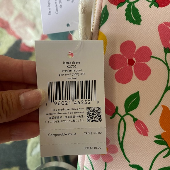 Kate Spade | Laptop Case - Picture 3 of 5